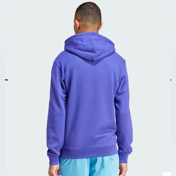 The oversized Trefoil Adidas Hoodie - Picture 2 of 6